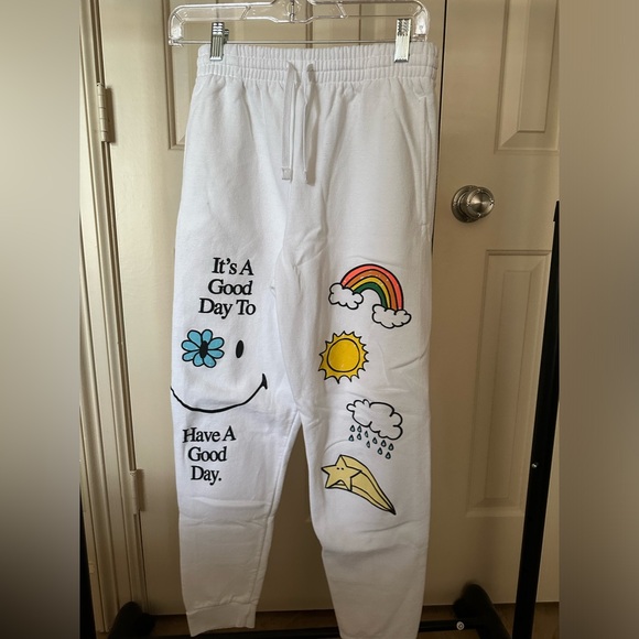 PacSun Smiley sweatpants - Picture 1 of 3